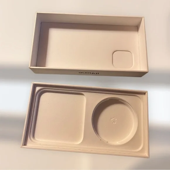 𝅺iphone 12 empty box - Picture 2 of 4